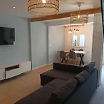 Family House בית נופש